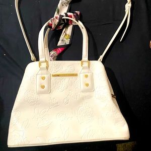 NWOT white leather purse by Betsey Johnson!